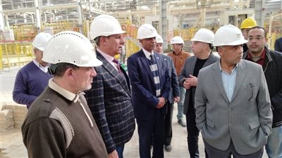 صور| وكيل زراعة البحيرة ووفد الفاو يتفقدون مصنع الأخشاب بإدكو 