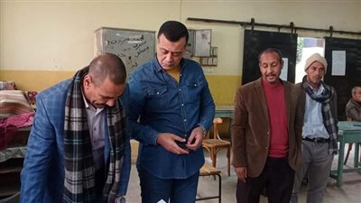 حاضرين فى الكشوف.. إحالة 17 معلمًا في قنا للتحقيق