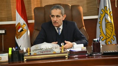 محافظ الغربية يوجه بتذليل المعوقات لسرعة الإنتهاء من مشروعات الإنتاج الحربي