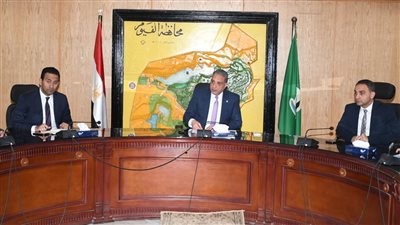 محافظ الفيوم يتابع موقف التعديات على الأراضي الزراعية 