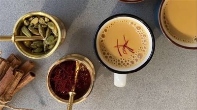 طريقة تحضير شاي كرك بالزعفران.. المقادير الصحيحة