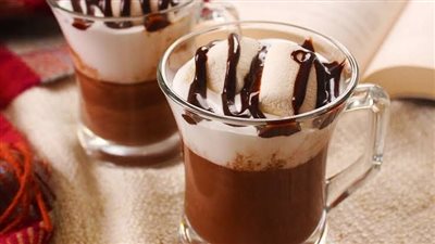 في دقائق| اصنعي هوت شوكليت بالكريمة