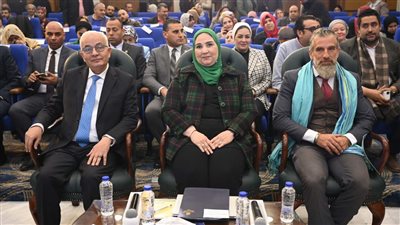 وزير التربية والتعليم يشهد الحوار المجتمعي للجنة الوطنية للتربية الإيجابية