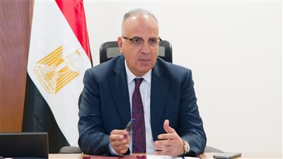 وزير الري يناقش إزالة التعديات على المجاري المائية وتطوير إجراءات تحرير محاضر