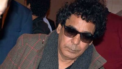 محمد منير يستقبل عزاء شقيقته في هذا الموعد