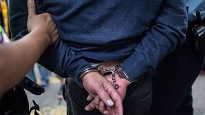 حبس طرفي مشاجرة أسفرت عن إصابة ضابط بطلق ناري