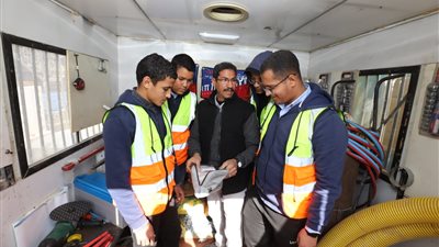 طلاب المدرسة الفنية بمياه أسيوط يتدربون على أعمال الصيانة الطارئة