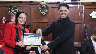 وزارة العمل تختتم برامج تدريب مهني في مجال 