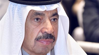البرلمان العربي يمنح وسام الريادة للشاعر الكويتي عبد العزيز البابطين 
