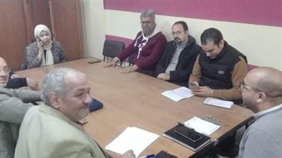 بحث إمكانية زيادة القوي السريرية للعناية المركزة بمستشفي قنا العام