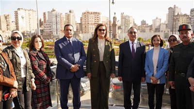 وزيرا التخطيط والتنمية المحلية ومحافظ الإسكندرية يتفقدون مشروع تطوير ميدان محطة مصر