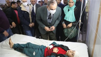 محافظ كفر الشيخ يتابع حادث سقوط سور بلكونة بشارع سعد زغلول بدسوق