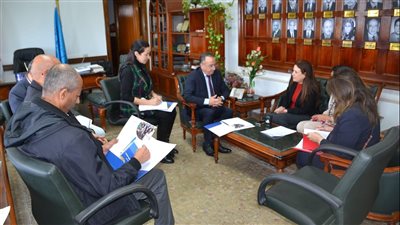 وفد برنامج رواد وعلماء مصر يزور جامعة الإسكندرية