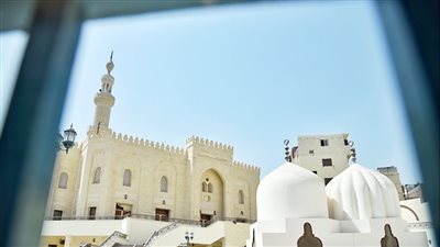 ضيوف «بقيع مصر»: «عاتكة بنت زيد ونقيب الأشراف وعلي الجعفري»