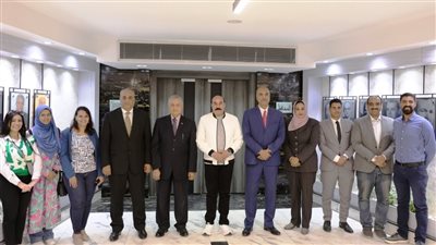 مدير مكتبة مصر العامة فى ضيافة محافظ أسوان 