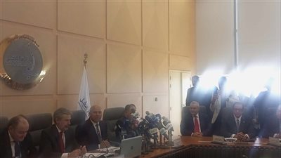 وزير النقل: 500 شاحنة للعمل في خط الرورو بين مصر وإيطاليا لنقل الحاصلات الزراعية