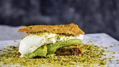 على الطريقة التركية.. حضري البقلاوة بالآيس كريم