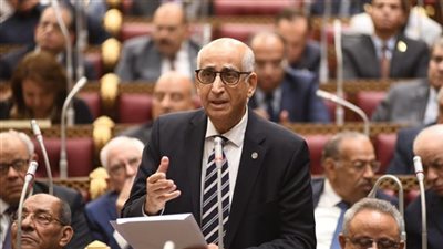  حسانين توفيق يستعرض دراسة الألعاب الإلكترونية وصناعتها ومخاطرها