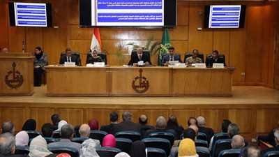 محافظ القليوبية يعقد اجتماع المجلس التنفيذي للمحافظة 