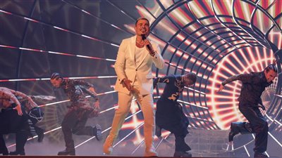 عمرو دياب يتصدر تريند 