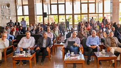  وزير الري يتوجه بالشكر للعاملين بهيئة السد العالي على مجهوداتهم 