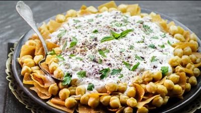 طريقة تحضير فتة الحمص باللبن| غنية بالألياف والبروتين