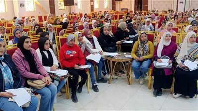 استمرار مراجعات ليلة الامتحان للشهادة الاعدادية بالغربيه.