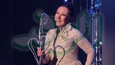 نجاة الصغيرة على كرسي متحرك في ظهور صادم بعد أزمتها المثيرة للجدل (شاهد)