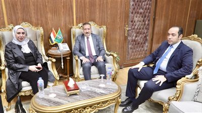 محافظ المنوفية يلتقي وفد محافظة الشرقية لبحث أوجه التعاون المثمر