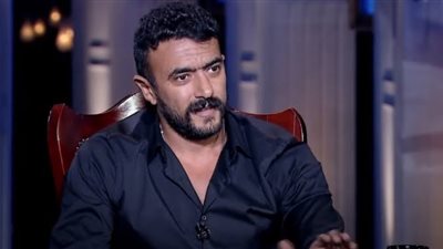 أحمد العوضي يتعرض لأزمة صحية مفاجئة.. 