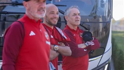 الأهلي يتجه لملعب مواجهة الأخدود السعودي في الإمارات