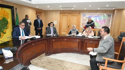 محافظ الفيوم يوجه بسرعة حل مشكلة مياخ الرى بنهايات بحر أبو جنشو