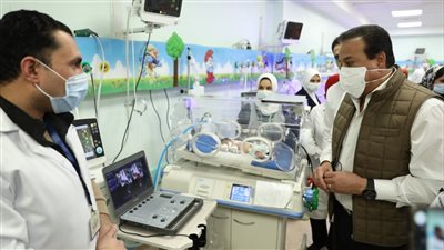 وزير الصحة يوجه بمتابعة معدلات الولادة القيصرية بمستشفي كوم حمادة التخصصي