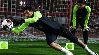 تدريبات قويه لحراس مرمى الزمالك بملعب الشهامه 