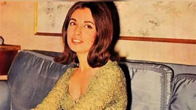 حقيقة مرض نجاة الصغيرة.. سر جلوسها على كرسي متحرك بآخر ظهور لها