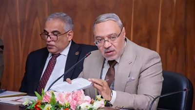 رئيس جامعة طنطا  يترأس الاجتماع الدوري لقطاع شئون الدراسات العليا والبحوث