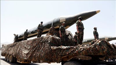 عاجل.. البحرية الأمريكية تعترض عددًا من القذائف في مضيق باب المندب