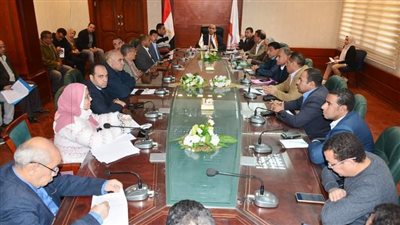 نائب محافظ سوهاج يبحث الموقف التنفيذي لمنظومة ميكنة أصول أملاك الدولة