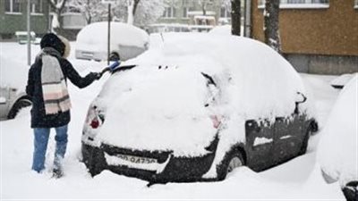 الأرصاد الجوية اليابانية تحذر من تساقط المزيد من الثلوج الكثيفة في غرب البلاد