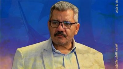 معرض القاهرة للكتاب..   164 دراسة نقدية عن تجربة الشاعر محمد الشحات في 6 كتب