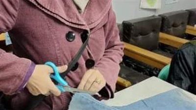 ورشة تدريبية عن إعادة تدوير ملابس الجينز بالعاشر من رمضان