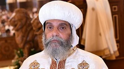 الأنبا بيشوي يواصل نشاطه في الاجتماع العام  بأسوان