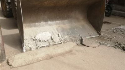 حملة لازالة المطبات العشوائية بمدينة قوص بقنا