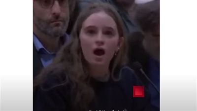 تمنت لو الأرض ابتلعتها.. طالبة أمريكية تقع بالمحظور خلال دفاعها عن إسرائيل (فيديو)