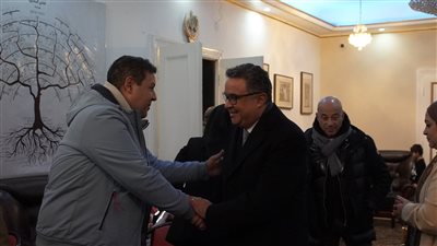 سفير مصر يلتقي بأكبر تجمع للأطباء المصريين بالنمسا.. خاص