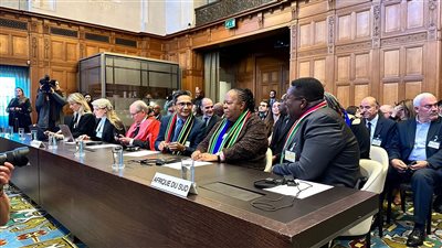 وزيرة خارجية جنوب إفريقيا تحضر حكم محكمة العدل الدولية في جنيف