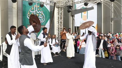قصور الثقافة.. فنون الشلاتين وعروض التنورة تخطف الأنظار بمعرض الكتاب