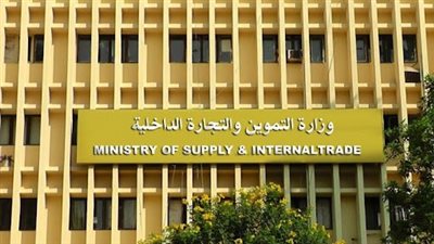 المواطنون يشتكون من جشع التجار.. تلاعب فى وزن وسعر السكر