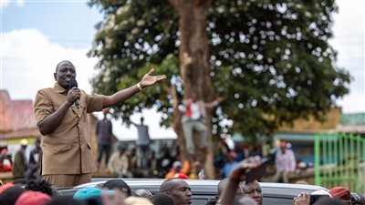 شاهد.. الشعب الكيني يحتشد من أجل انتعاش الاقتصاد