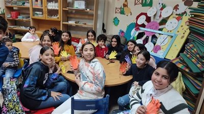 تنمية مهارات وورش علوم وتحسين اللغات خلال الإجازة بمكتبة دمنهور